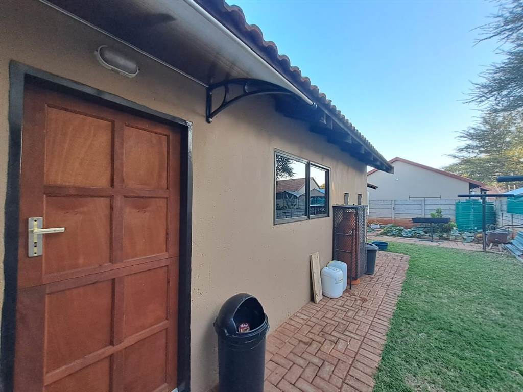 3 Bed House in Thabazimbi photo number 19