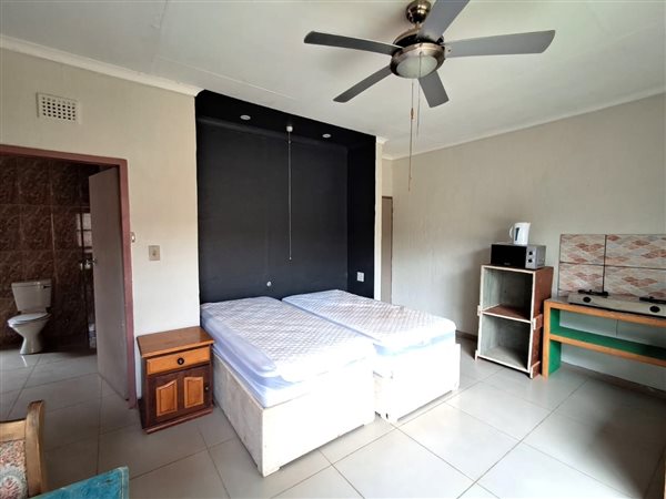 1 Bedroom House 1 Bedroom House