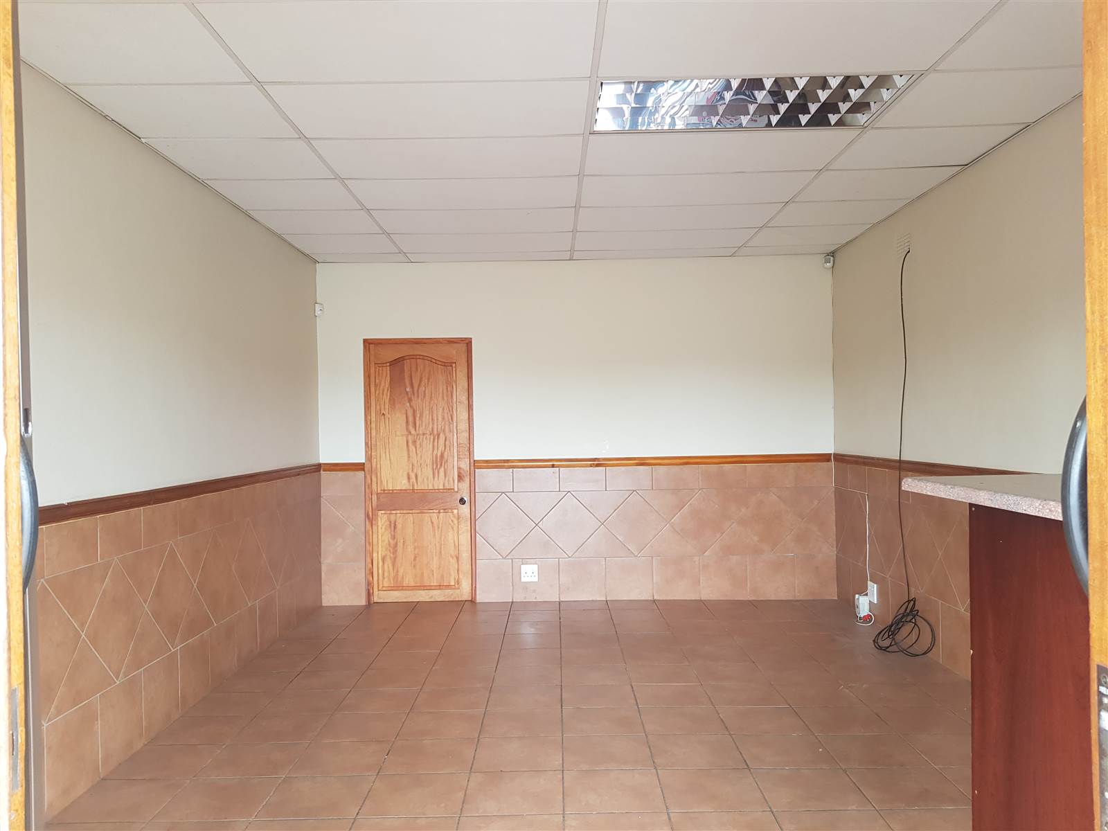 250  m² Commercial space in Witbank Central photo number 4