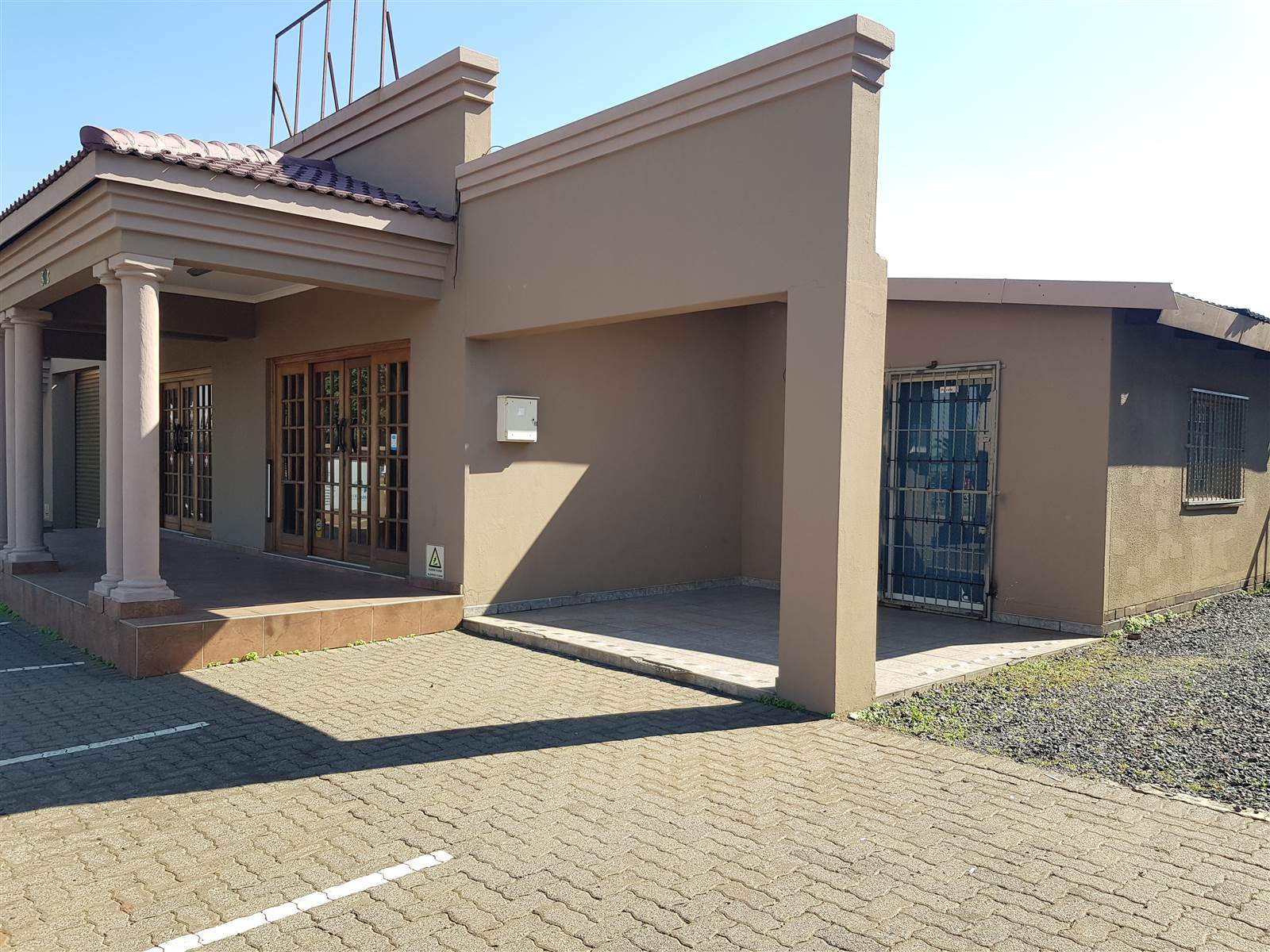 250  m² Commercial space in Witbank Central photo number 2