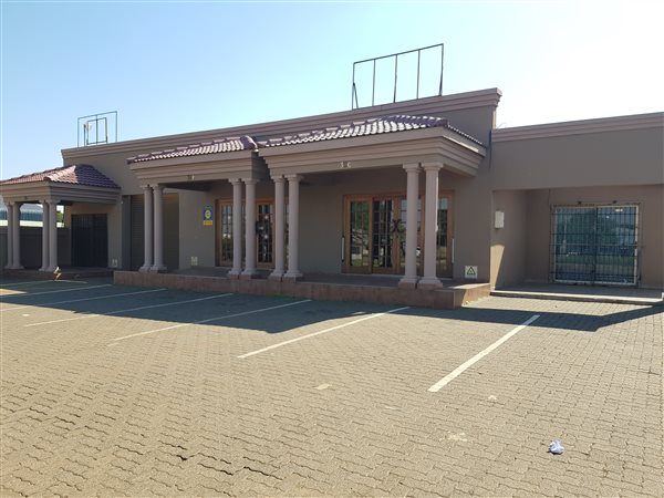 250  m² Commercial space in Witbank Central