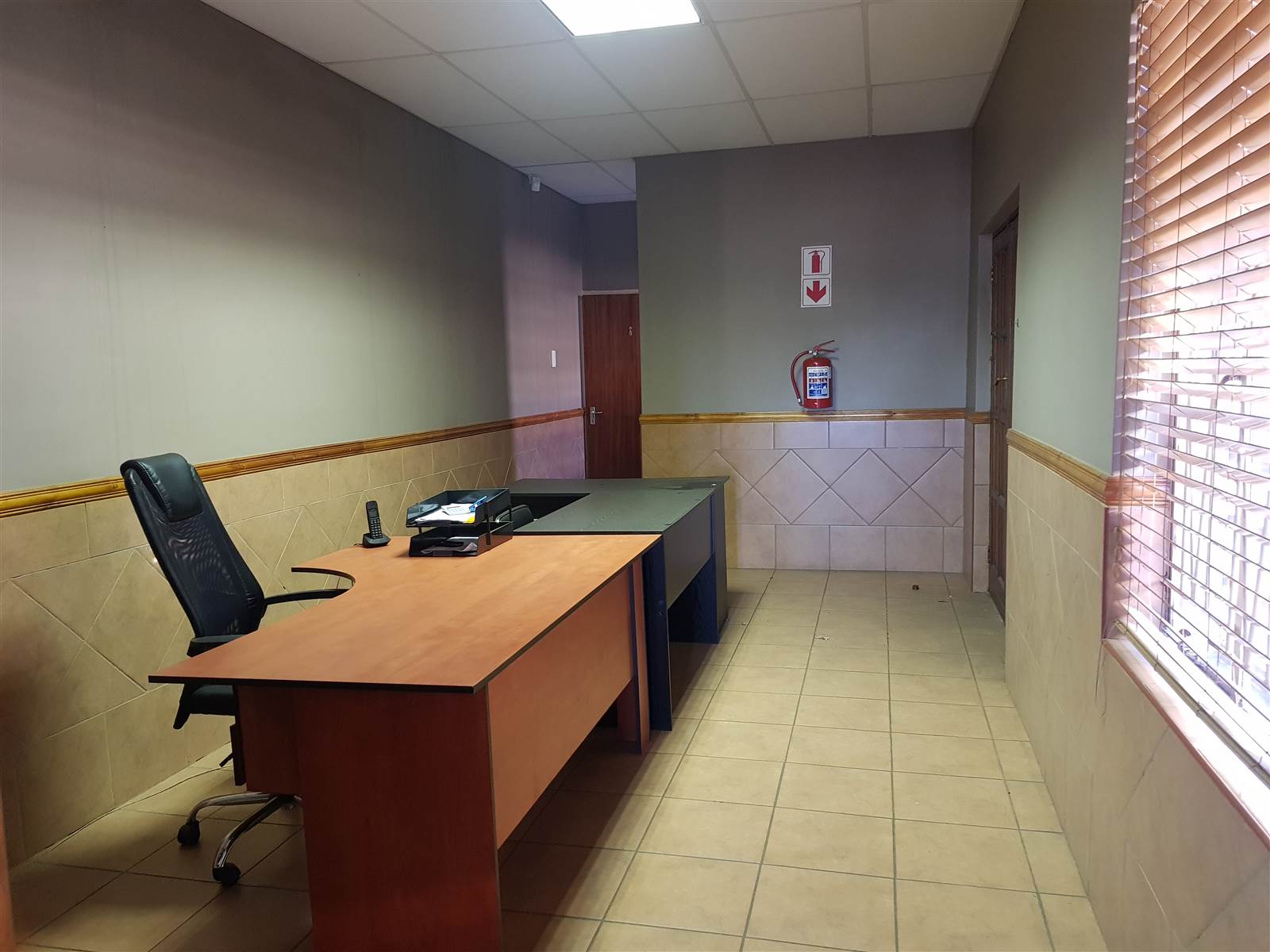 250  m² Commercial space in Witbank Central photo number 25