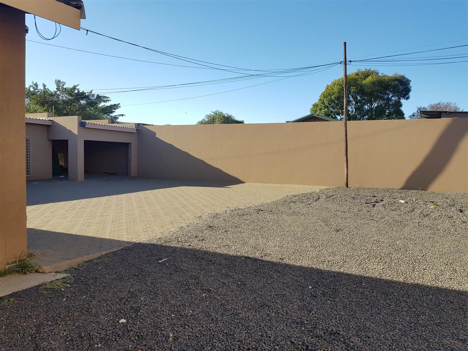 250  m² Commercial space in Witbank Central photo number 18