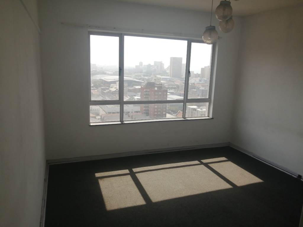 2 Bed Penthouse in Durban CBD photo number 18