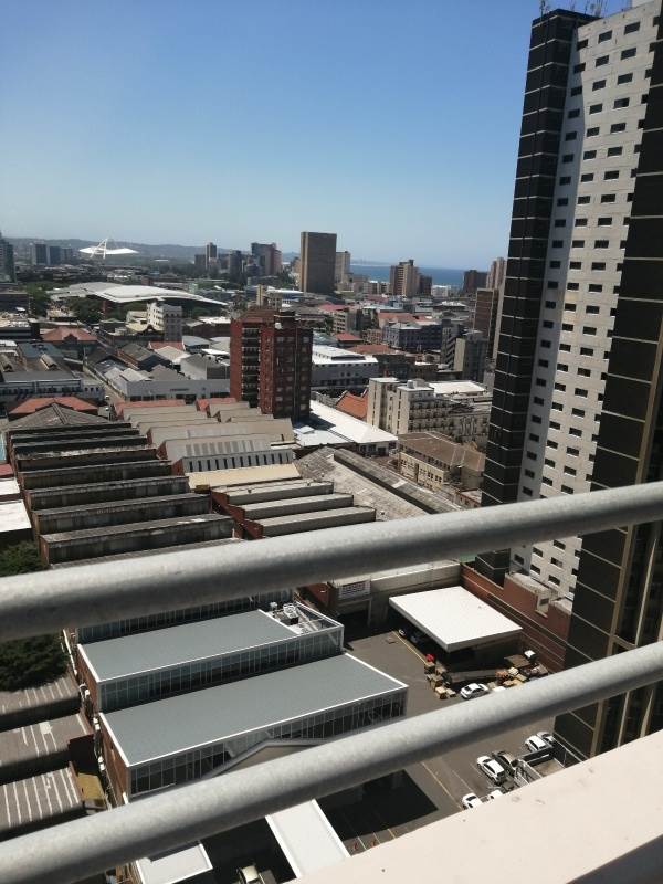 2 Bed Penthouse in Durban CBD photo number 12