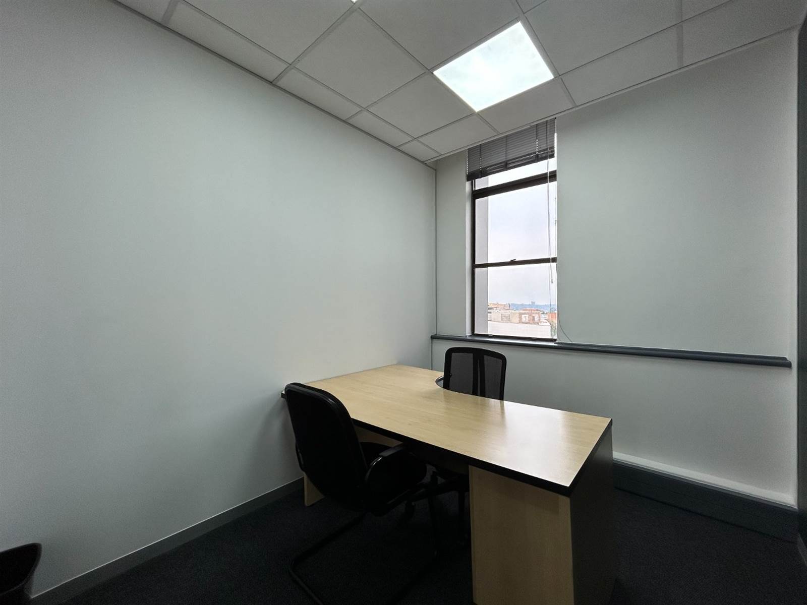 12  m² Office Space in Sandown photo number 3