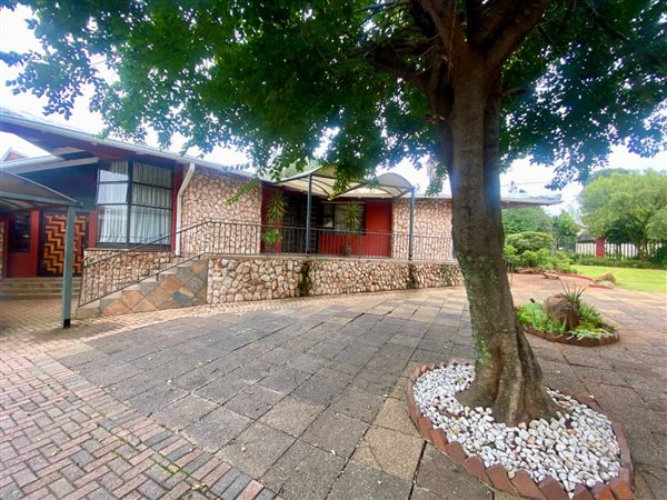 3 Bedroom House 3 Bedroom House