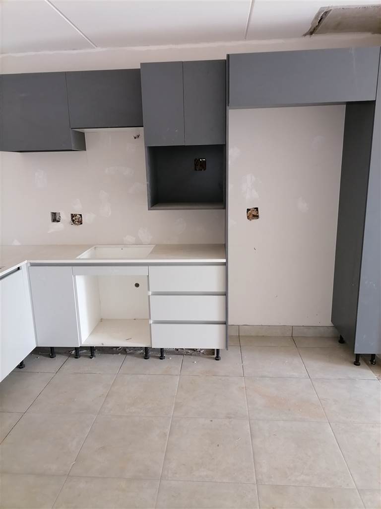 2 Bed Apartment in Raslouw photo number 5