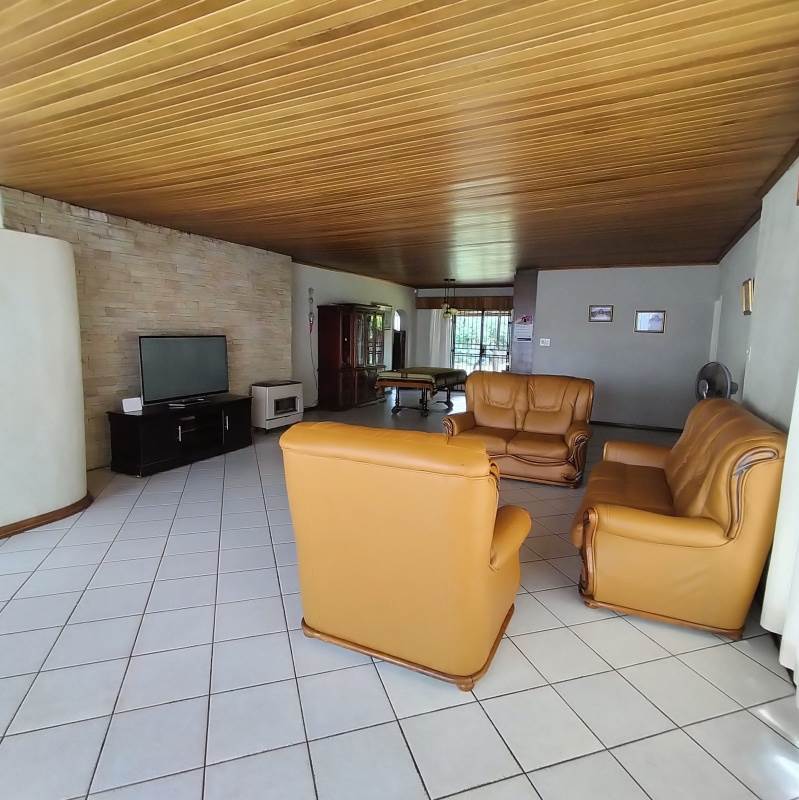4 Bed House in Dal Fouche photo number 2