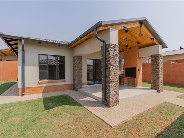 3 Bedroom Simplex 3 Bedroom Simplex
