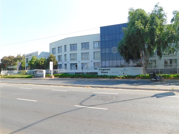 409  m² Office Space in Illovo