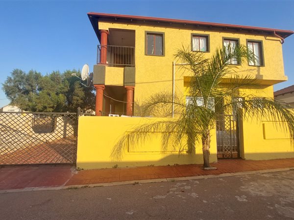 6 Bed House in Mamelodi