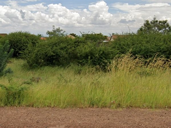 975 m² Land 975 m² Land