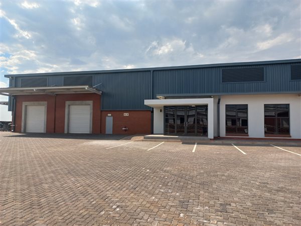 1 773  m² Industrial space