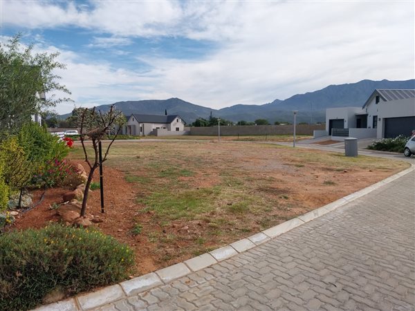 354 m² Land