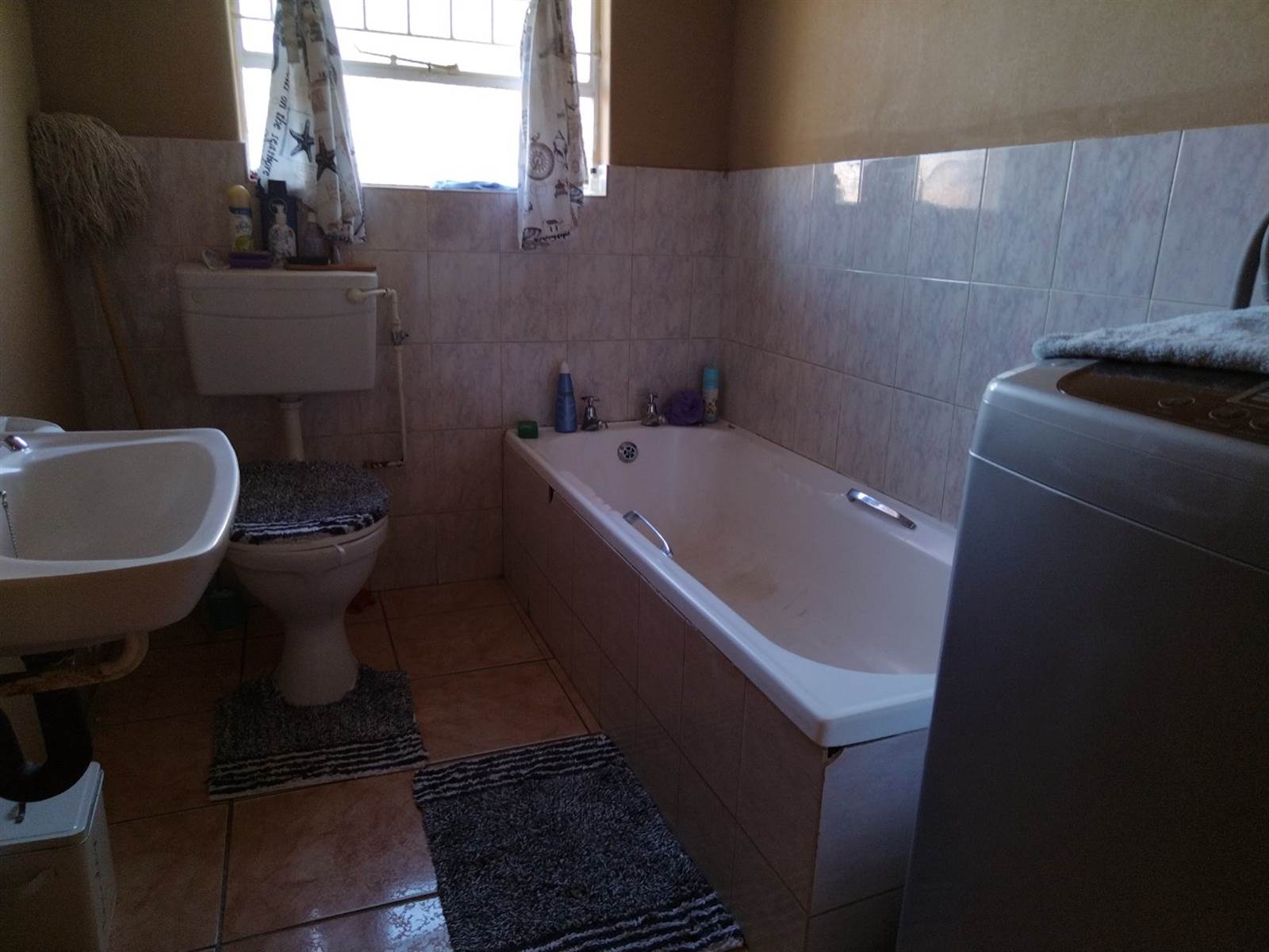 3 Bed House in Bloemfontein photo number 15