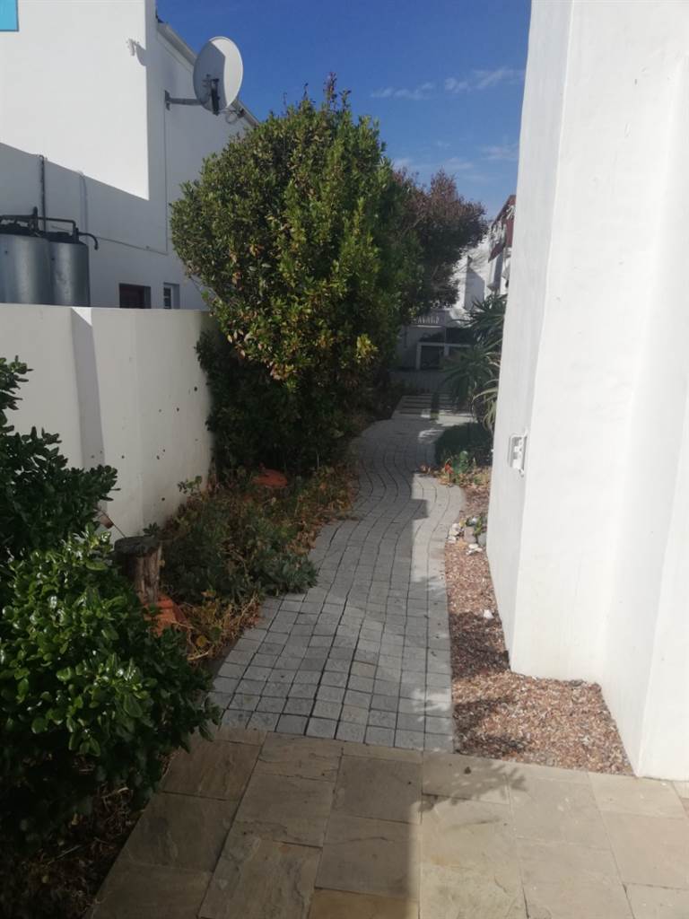 3 Bed House in Paternoster photo number 21
