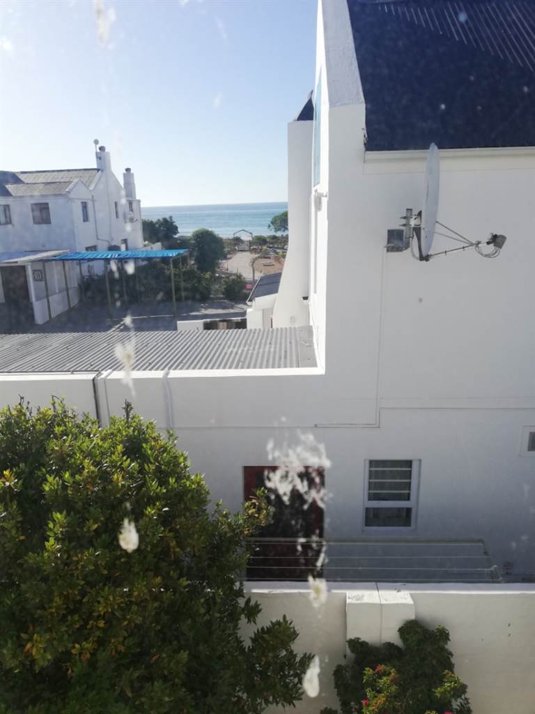 3 Bed House in Paternoster photo number 17