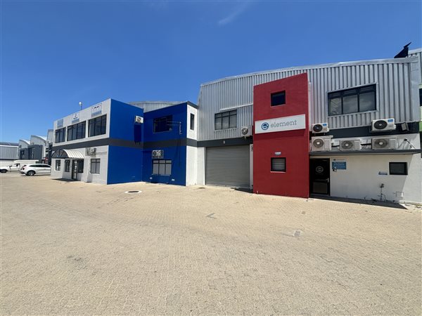 875  m² Industrial space