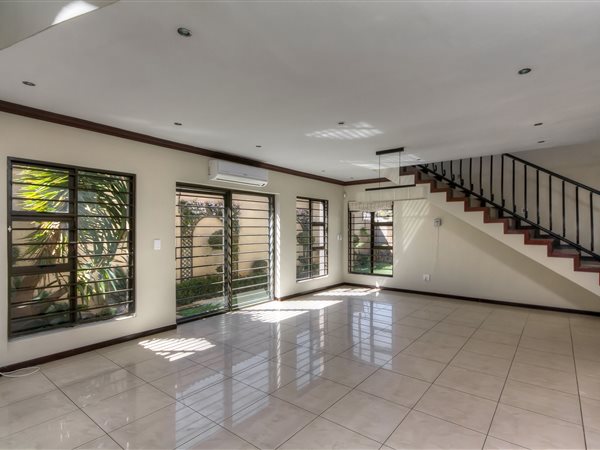 3 Bedroom Townhouse 3 Bedroom Townhouse