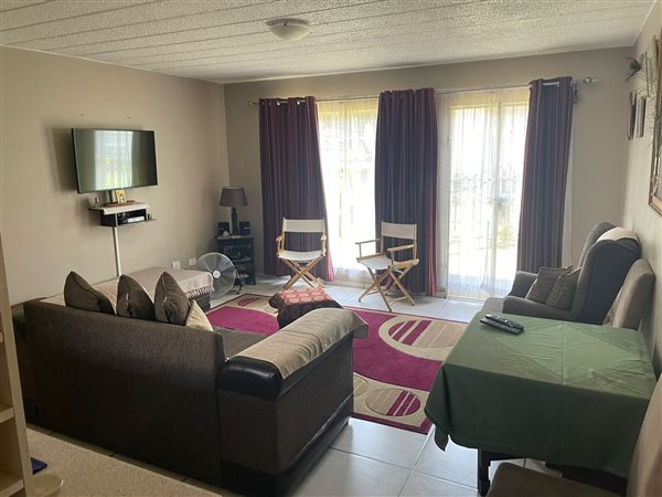 2 Bedroom Townhouse 2 Bedroom Townhouse