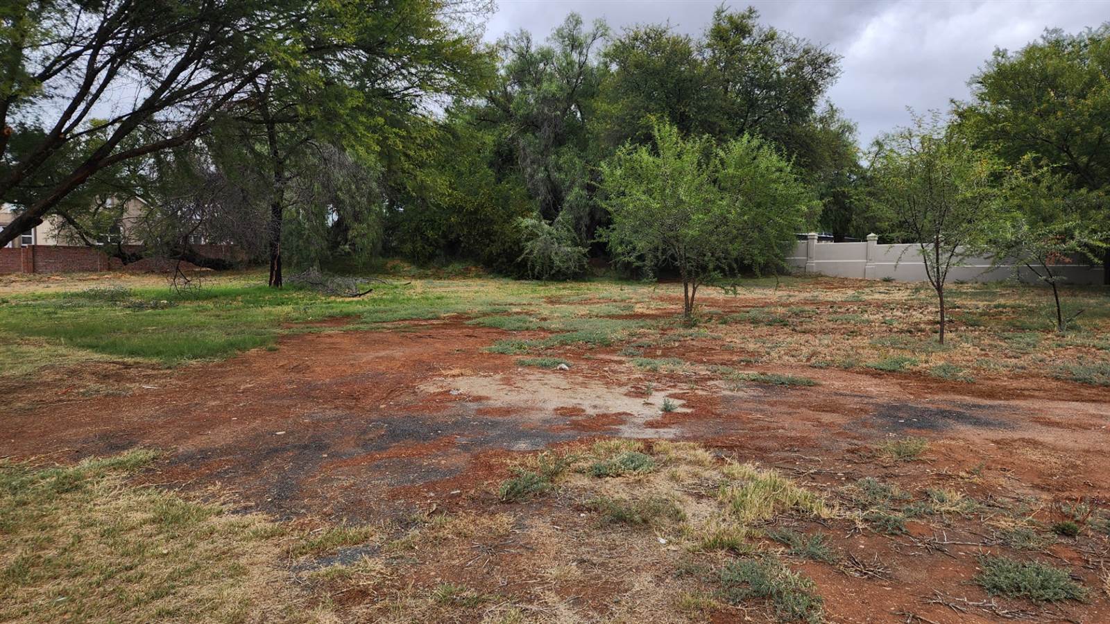 915 m² Land available in Oudtshoorn photo number 1