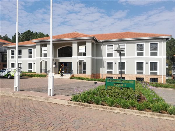 304.399993896484  m² Commercial space in Woodmead