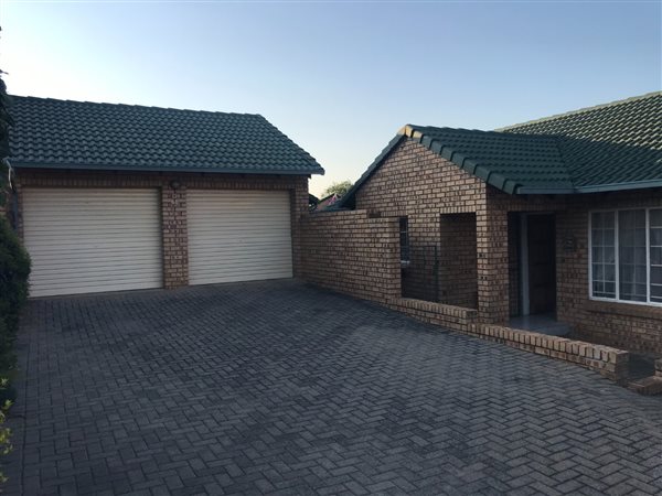 2 Bed Townhouse in Wapadrand