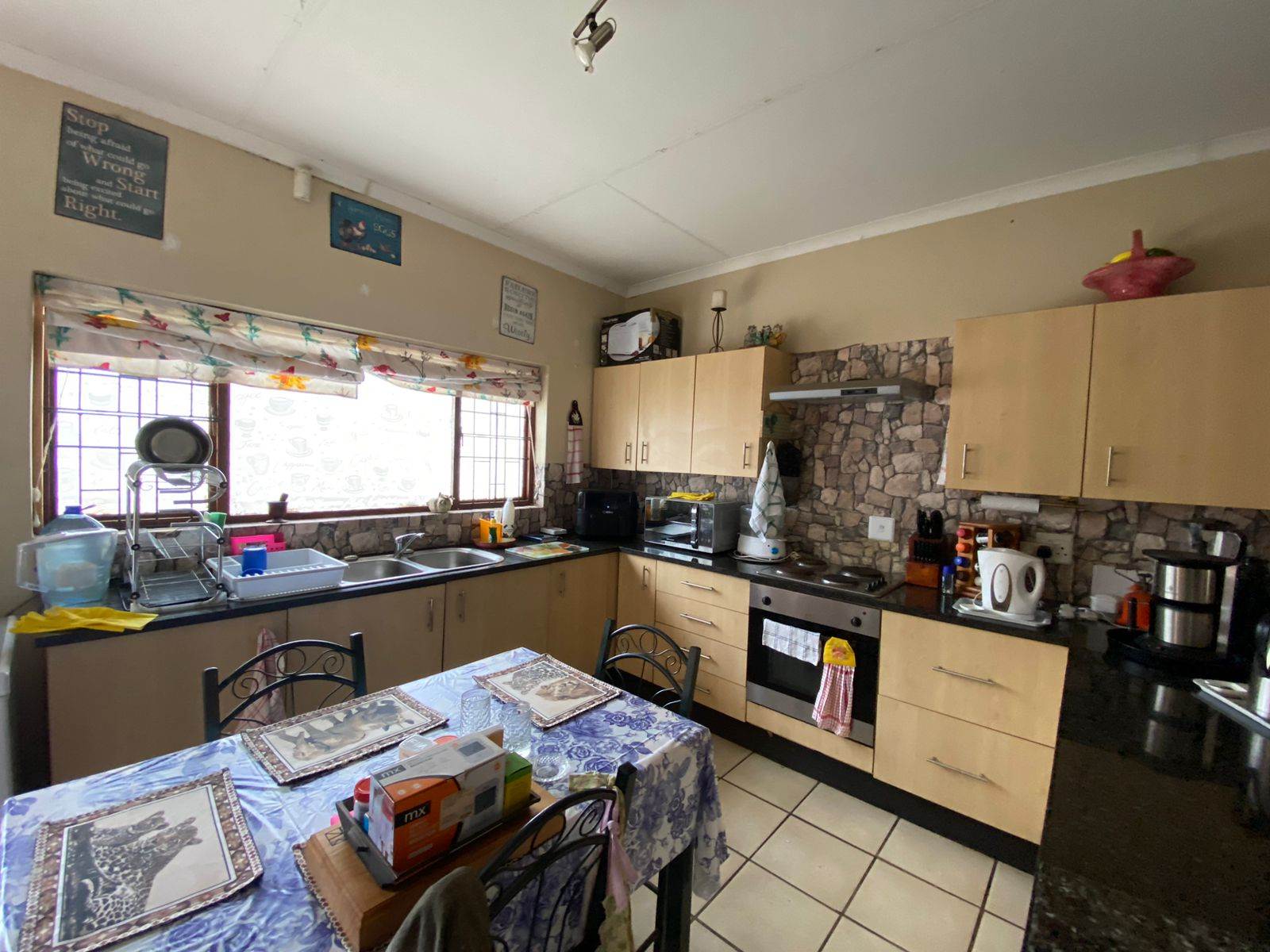 3 Bed Townhouse in Lydenburg photo number 3