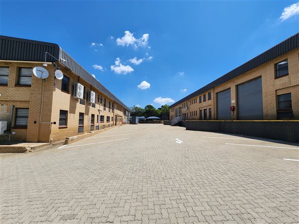 1226  m² Industrial space in Randjespark