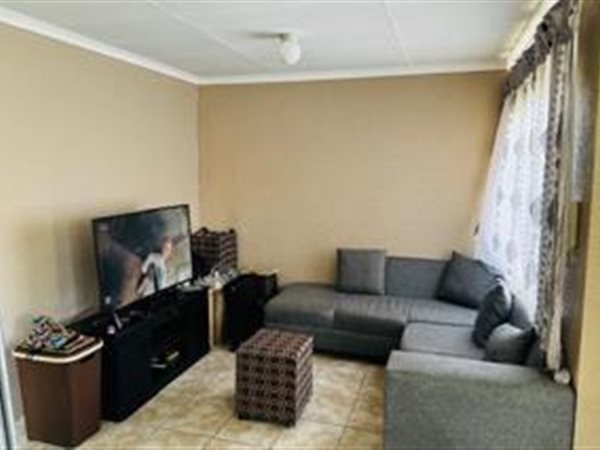 2 Bed Townhouse in Ormonde