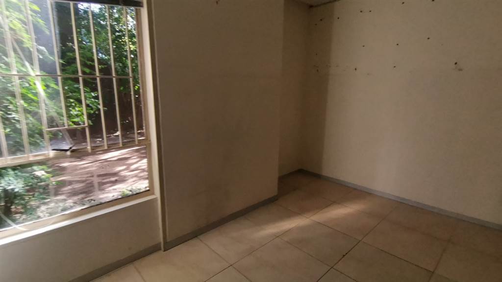 88  m² Commercial space in Rosebank photo number 13
