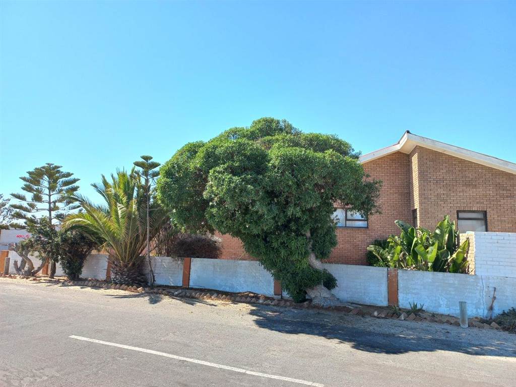 3 Bed House in Port Nolloth photo number 8