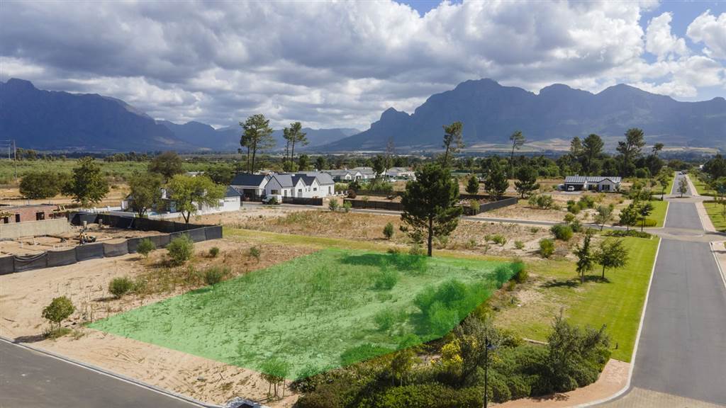 750 m² Land available in Pearl Valley photo number 1