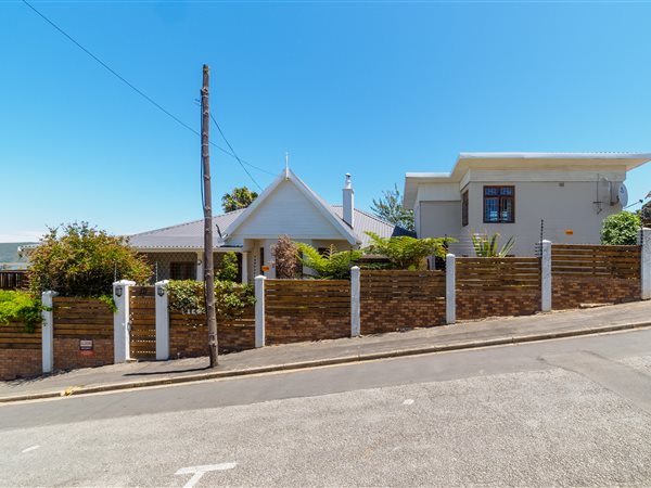 5 Bed House in Knysna Central
