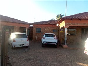 3 Bed House in Geluksdal