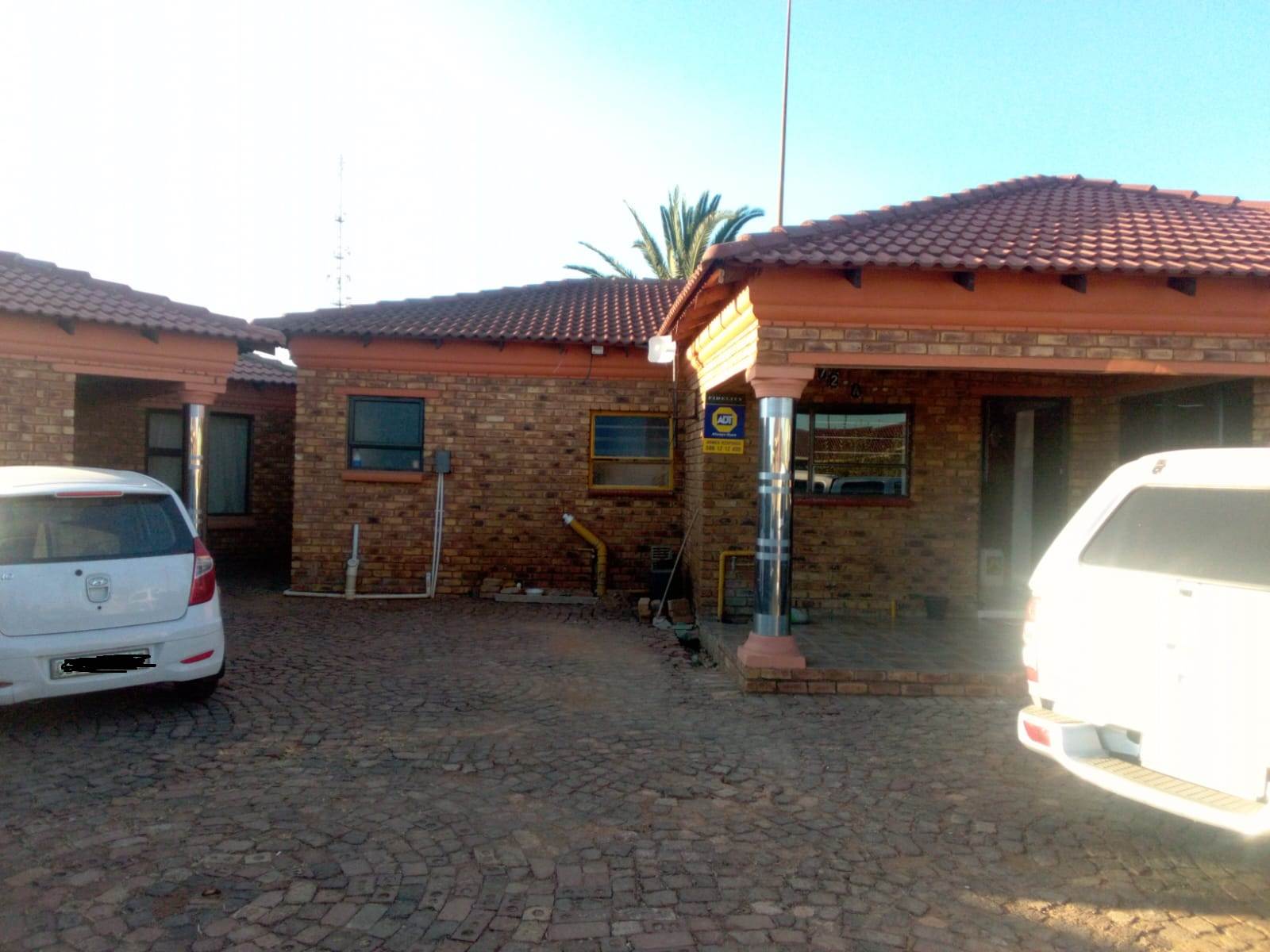 3 Bed House in Geluksdal photo number 2