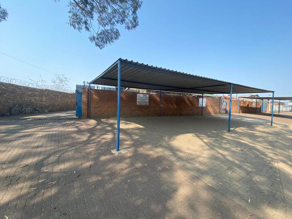 Commercial space in Klipfontein photo number 15