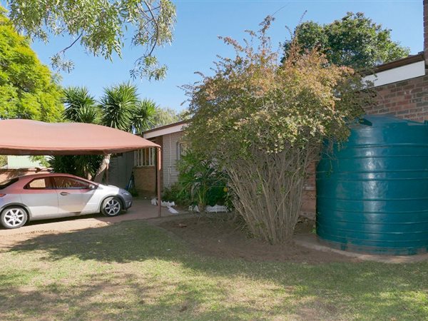 4 Bedroom House 4 Bedroom House