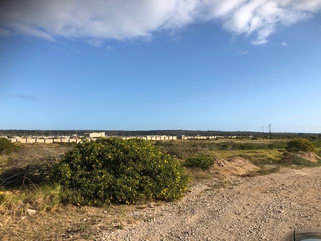 1400 m² Land available in Mossel Bay Central photo number 2