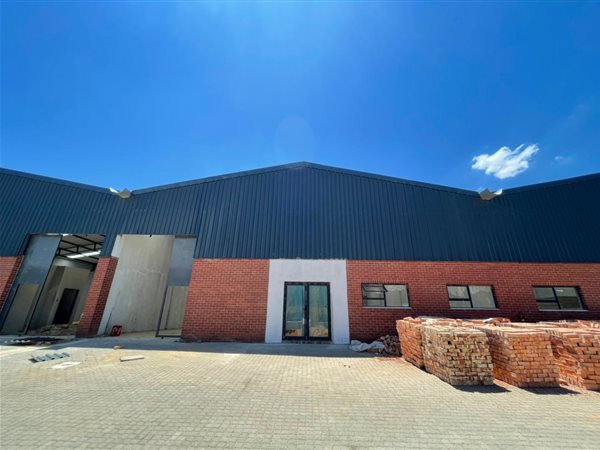 435  m² Industrial space