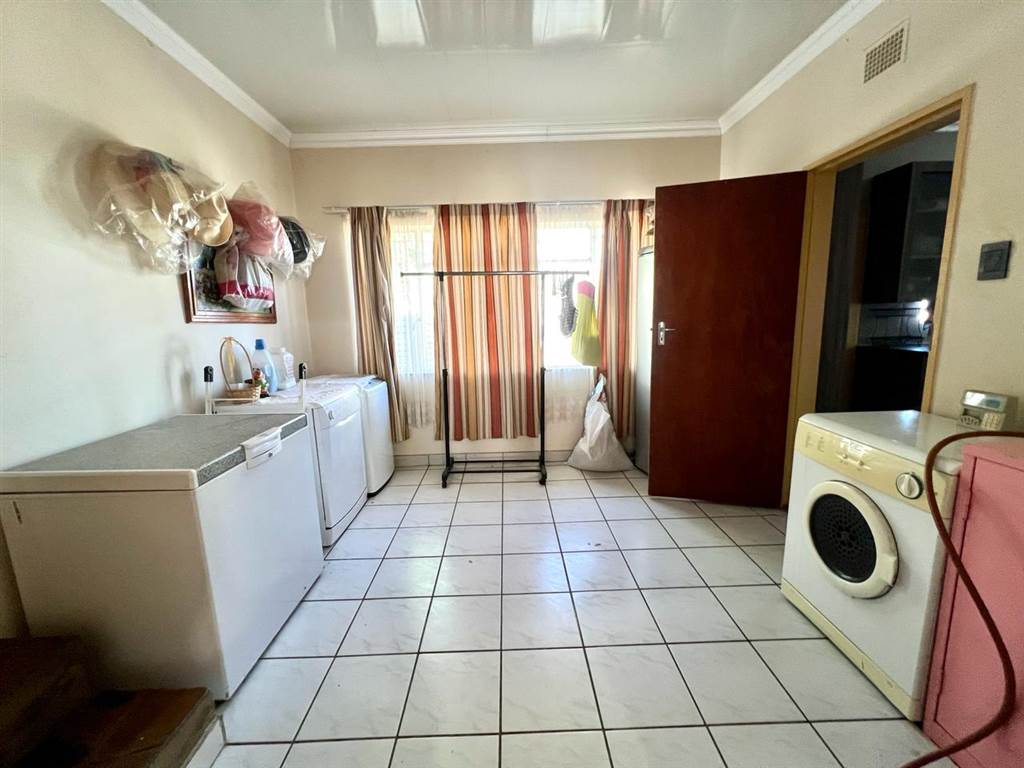 4 Bed House in Uitsig photo number 22
