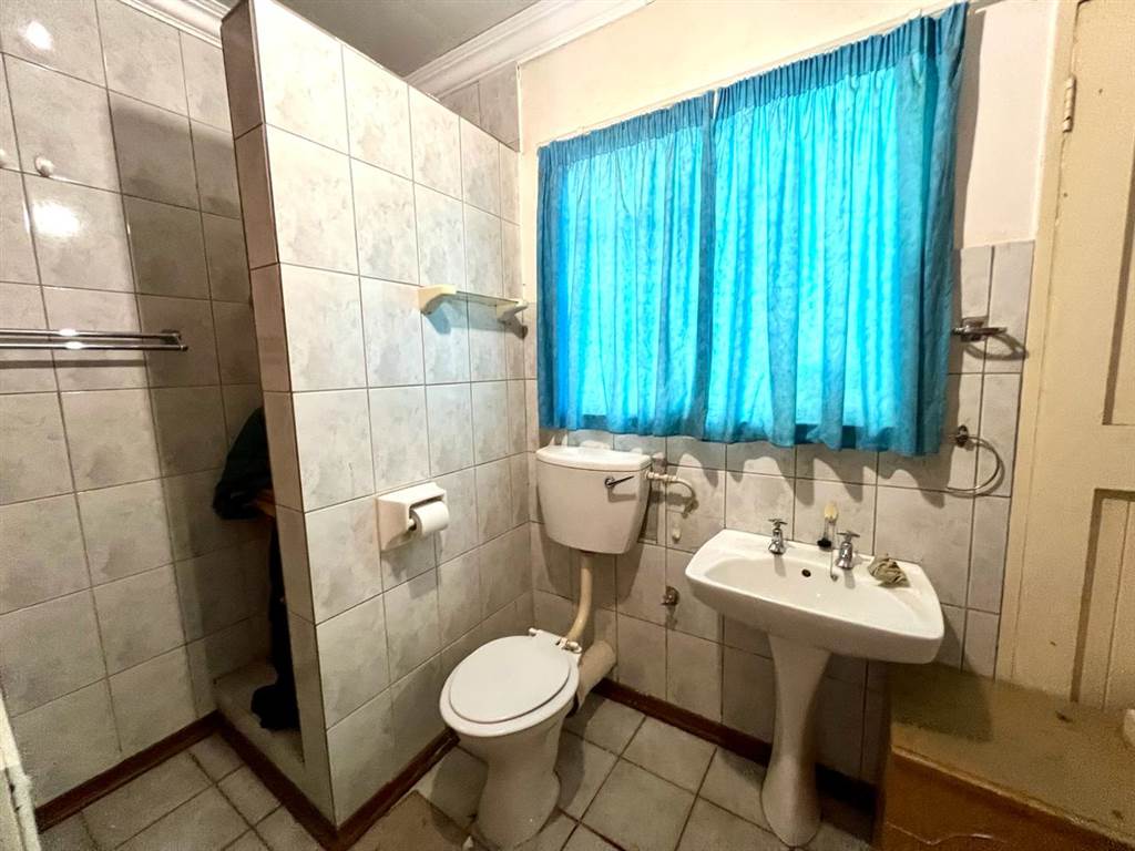 4 Bed House in Uitsig photo number 21