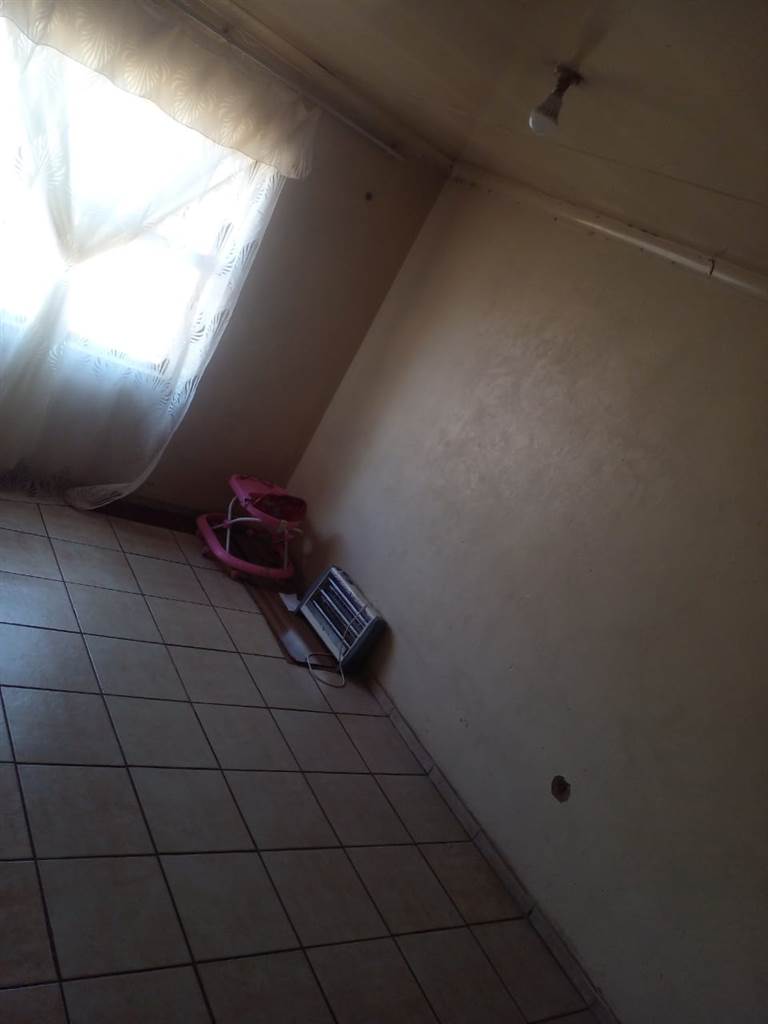 3 Bed House in Sebokeng Zone 7 photo number 8