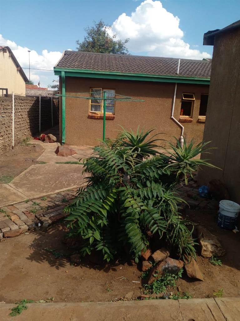 3 Bed House in Sebokeng Zone 7 photo number 18