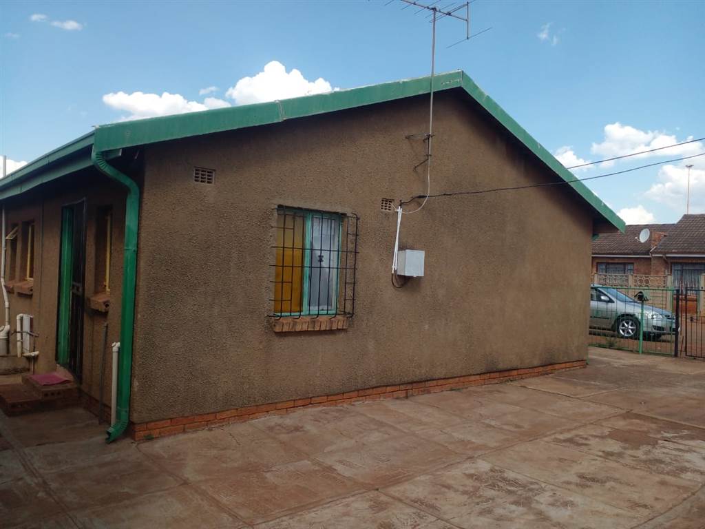 3 Bed House in Sebokeng Zone 7 photo number 25