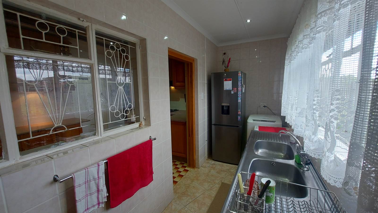 3 Bed House in Howick West photo number 9