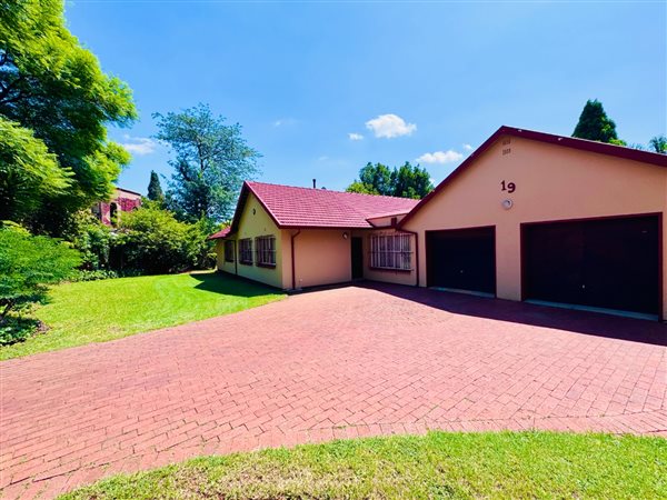 4 Bedroom House 4 Bedroom House