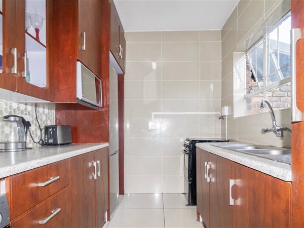 3 Bed Townhouse in Silverton