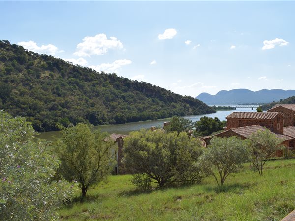 548 m² Land available in Hartbeespoort Dam